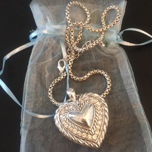 NWOT Sterling silver heart pendant necklace